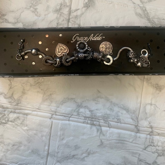 🇺🇸 Grace Adele 2 Piece Set - Picture 2 of 8